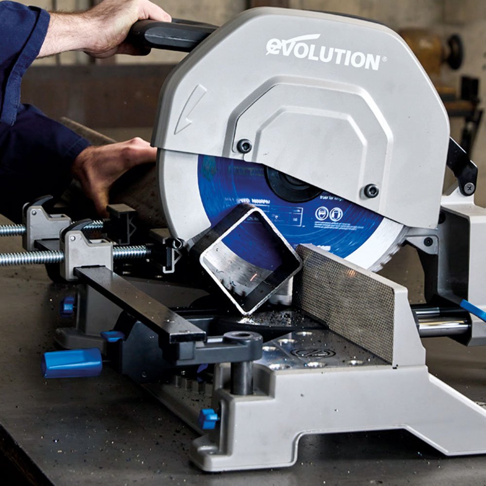 Scie à onglet S355MCS avec ramasseur de copeaux OFFERT